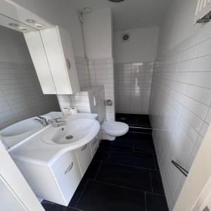 housePhoto