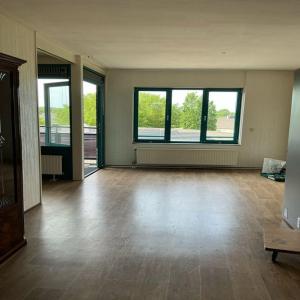 housePhoto