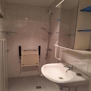 housePhoto