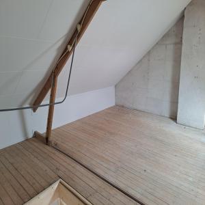 housePhoto