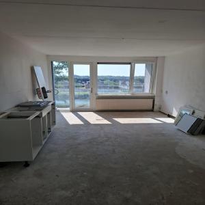 housePhoto