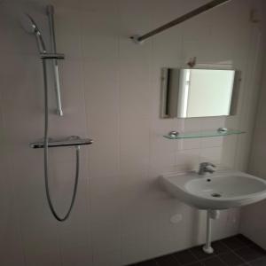housePhoto