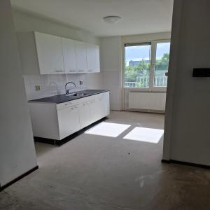 housePhoto