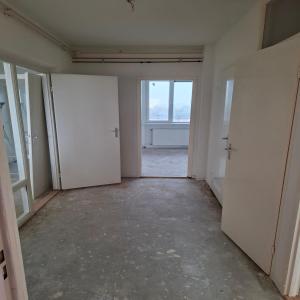 housePhoto