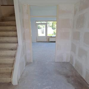 housePhoto