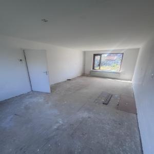 housePhoto