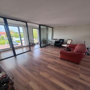 housePhoto