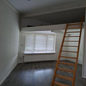 housePhoto