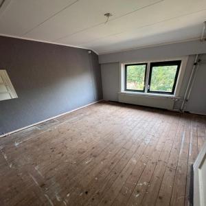 housePhoto