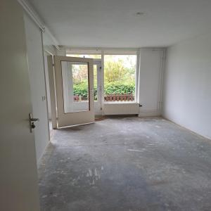 housePhoto