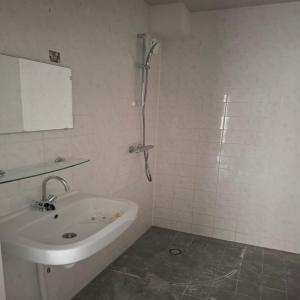 housePhoto