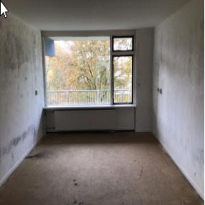 housePhoto