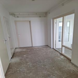 housePhoto