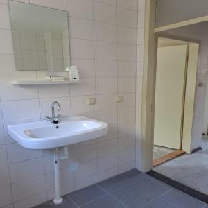 housePhoto