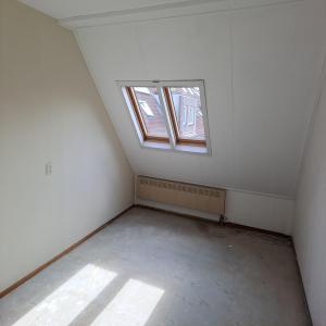 housePhoto