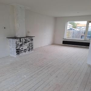 housePhoto