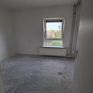 housePhoto