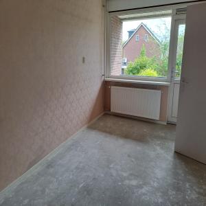 housePhoto