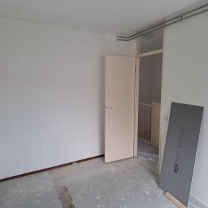 housePhoto