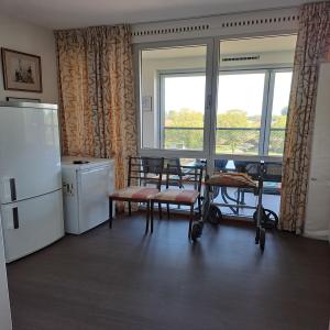 housePhoto