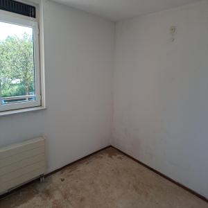 housePhoto