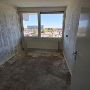 housePhoto