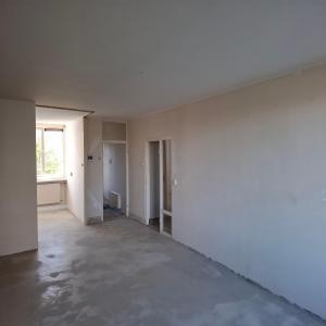 housePhoto