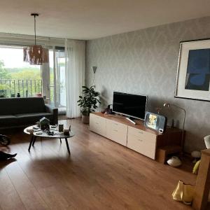 housePhoto